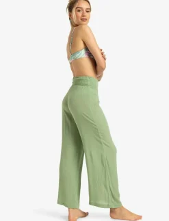 ALONG THE BEACH - Casual byxor