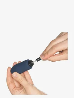 Amaysin Ribbed Rechargeable and Remote Controlled Love Egg - Beauty