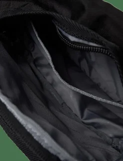 Athletics Sling Bag - Magväskor