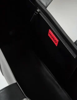 Becky UP_Tote - Shoppers