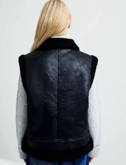 CAMRY FAUX SUEDE S/LESS GILET - Vadderade västar