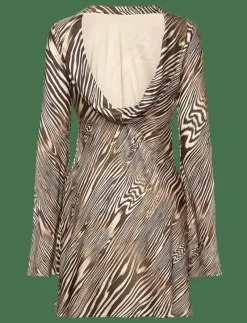 Cezanne Low Back Satin Mini dress - Korta klänningar