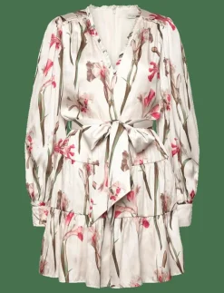 CUIABA - Korta klänningar