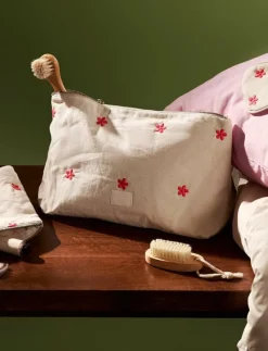 Daisy Karla Toiletry Bag 30x10x20 cm sand/red - Necessärer