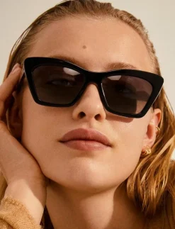 DAKOTA angular cat-eye shaped sunglasses black - Cat-Eye