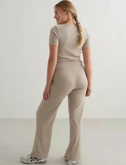 Ease Ribbed Short Sleeve - T-Shirts