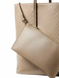 EMBLEM AOP TOTE W/ POUCH - Shoppers