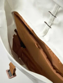 Essential Backpack 24L - Ryggsäckar