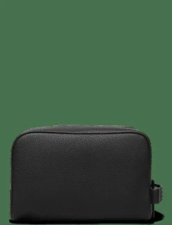 ESSENTIAL PU WASHBAG - Necessärer