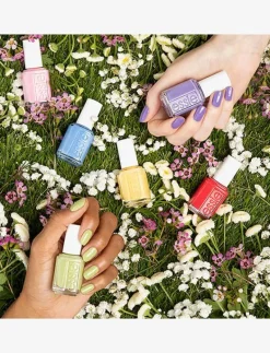 essie, midsummer 2024 collection, 973 mellow in the meadow 13,5ml - Naglar