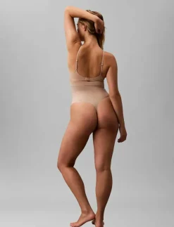 EXTRA FIRM SEAMLESS THONG - Seamless trosa