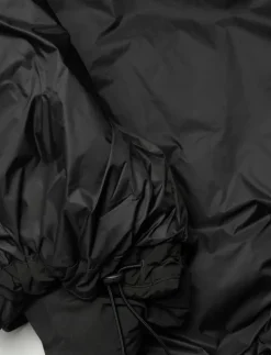 Fae-1_B - Vadderade västar