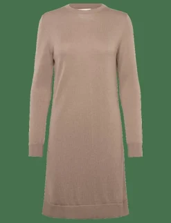 FINE MERINO KNITTED DRESS - Korta klänningar