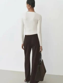 Fine-knit fitted sweater - Stickat