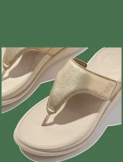 F-MODE GO ADJUSTABLE FLATFORM TOE-POST SANDALS - Platta mules