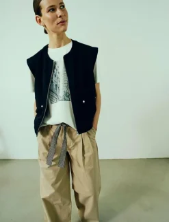 FQNANNI-WAISTCOAT - Stickade västar