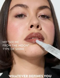 Glossy Lip Treat - Ansiktsvård