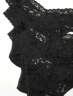 Hanky Panky Signature Lace, Original Rise Thong, 3 Pack Polybag - String