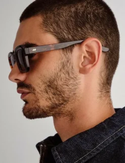 IMPOSSIBLE - Fyrkantiga