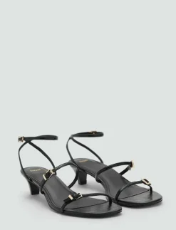 Kitten-heel sandals with buckle - Sandaler