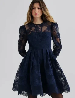 Leoni Lace Mini Dress - Korta klänningar