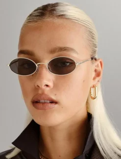 LOVE TRAIN - Round Frame