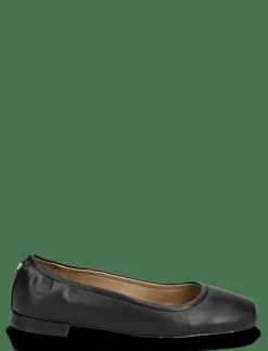 Luara_Ballerina_NAML - Ballerinas