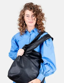 Lyra Urban - Shoppers