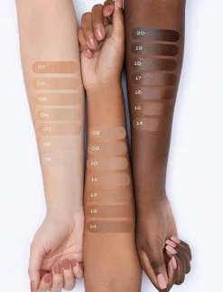 Mia Makeup BEYOND COVERAGE FOUNDATION 4 - Ansikte