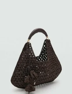 Natural fibre shoulder bag with flower charm - Axelremsväskor