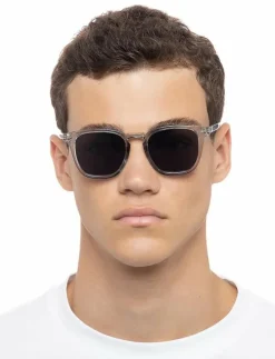 NO BIGGIE - D-shaped