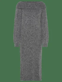 OLMMARIE LS OFF SHOULDER DRESS KNT - Stickade klänningar