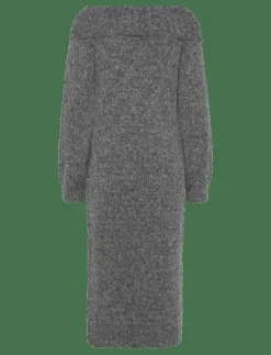 OLMMARIE LS OFF SHOULDER DRESS KNT - Stickade klänningar