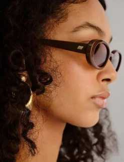 OUTTA LOVE - Round Frame