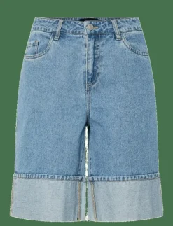 PCMINDY MW LOOSE DENIM JORTS D2D - Jeansshorts