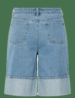 PCMINDY MW LOOSE DENIM JORTS D2D - Jeansshorts