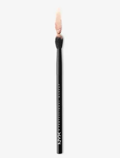 PRO CREASE BRUSH - Beauty