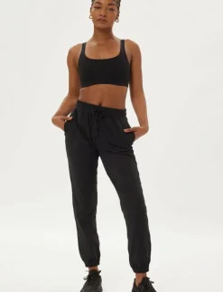 Reset Slim Straight Jogger - Sweatpants
