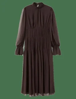 Ruffled dress with puffed sleeves - Midiklänningar