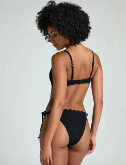 SCALLOP PP - Bikinitoppar med bygel