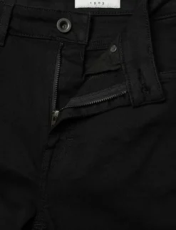 Shelly Amott - Skinny Jeans