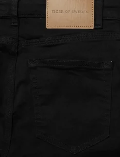 Shelly Amott - Skinny Jeans