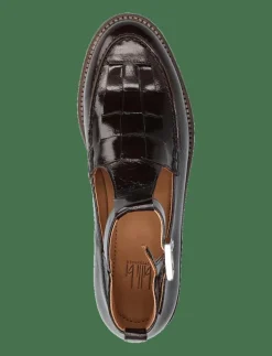 Shoes - Loafers