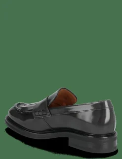 Shoes - Loafers