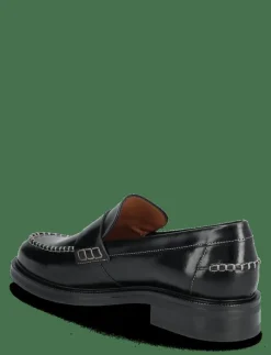 Shoes - Loafers