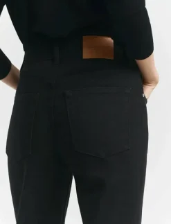 SLIM FLARE STRETCH JEANS - Utsvängda jeans