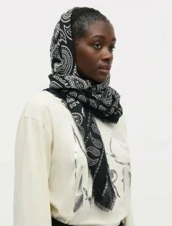 Soft Wool Self Scarf - Sjalar