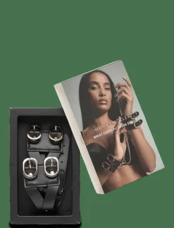 Wristcuffs Cross Straps - Kedjearmband