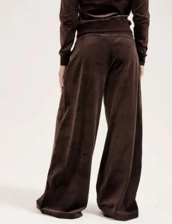 YUKA WIDE LEG TRACKPANT GOLD - Vida byxor