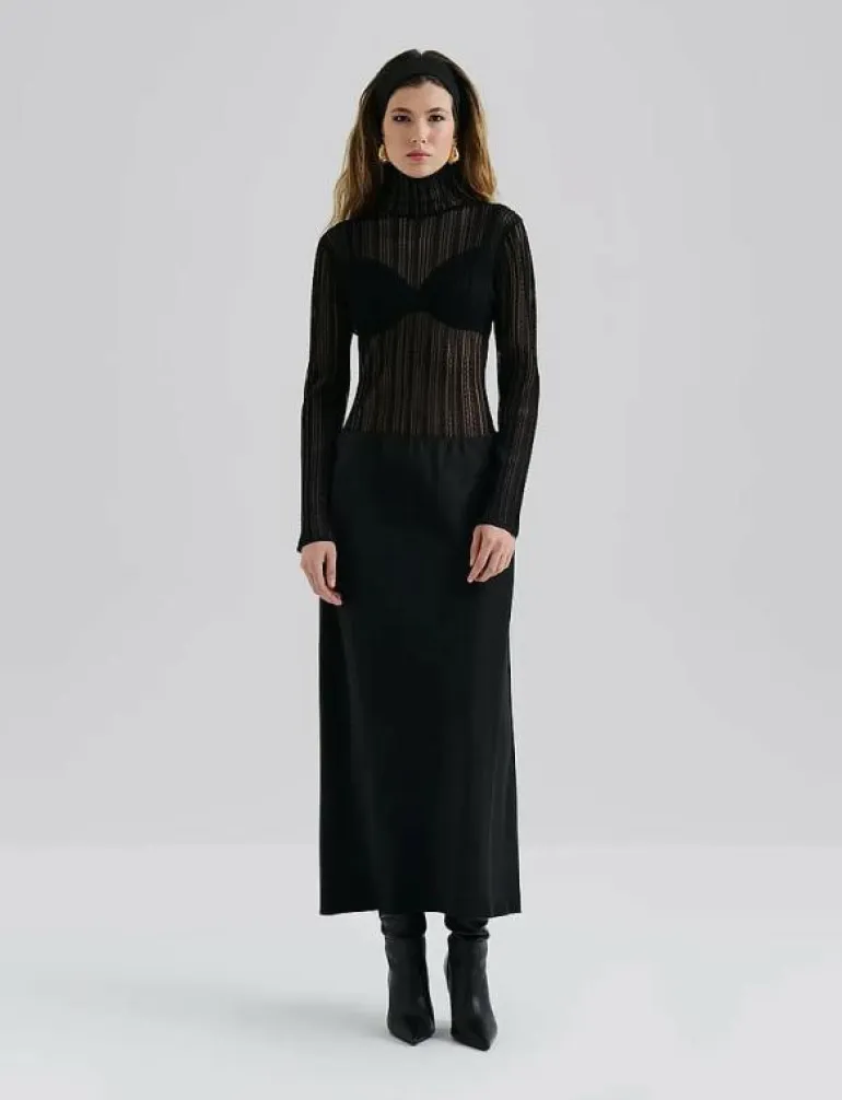 Zelie Sheer Knitted Turtleneck top - Polotröjor